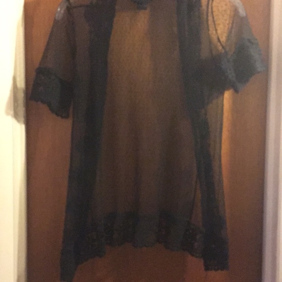 Lace Coverup / Jacket - Picture 2 of 4